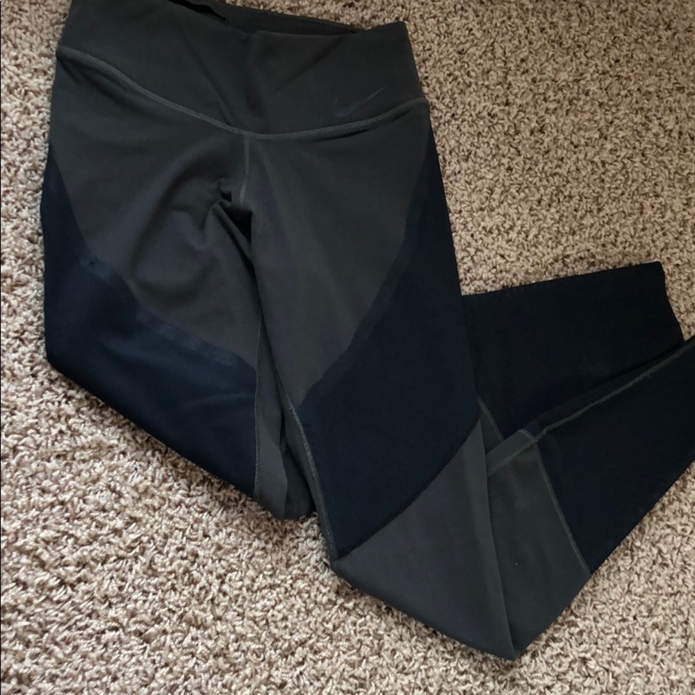 Brand new Nike yoga pants